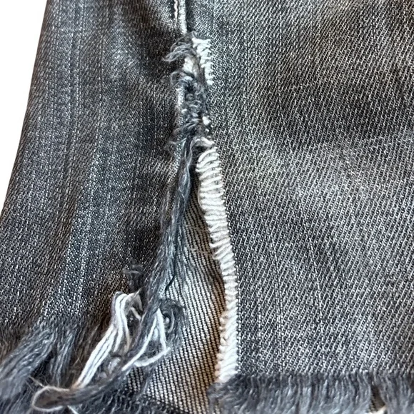 Arden B Black Jean Shorts Distressed Mid Rise Size 2 - Picture 5 of 8